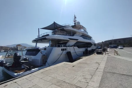 Rifornimento gasolio nautico